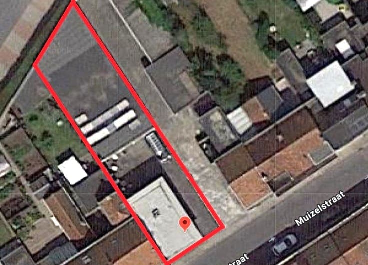 Unieke combinatie van ruim wonen en werken in hartje Ware...