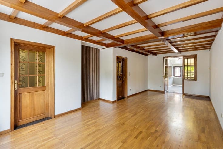Spacious family home with garage and garden for sale in Peer
