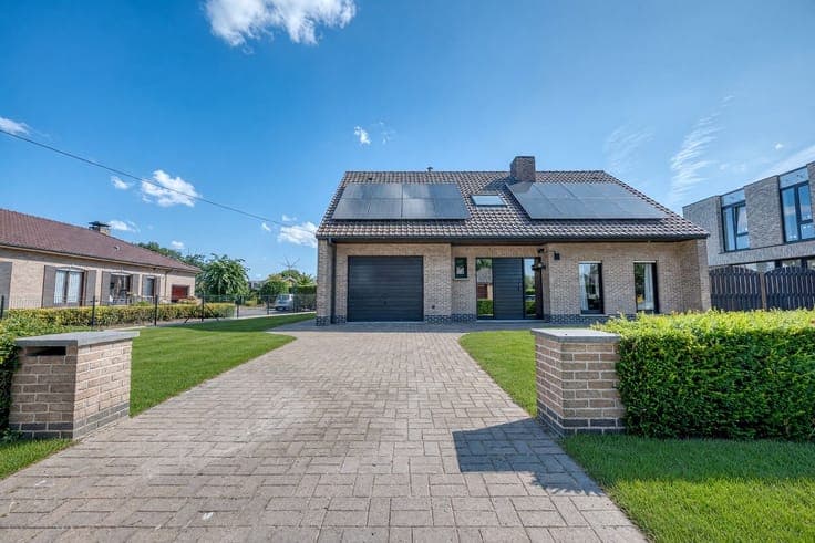 Goed gelegen, gerenoveerde woning met 3 slaapkamers, tuin...