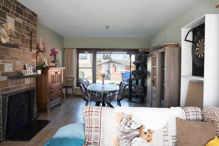 Op te frissen gelijkvloerse woning met veel potentieel op...