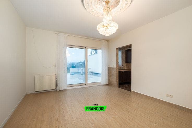 Recent Family Home (2017) with 3 Units & Strong Investment …