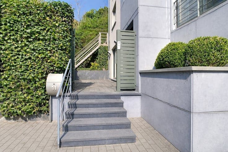 superb contemporary house in the hart of the village