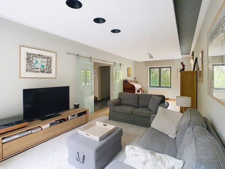 superb contemporary house in the hart of the village