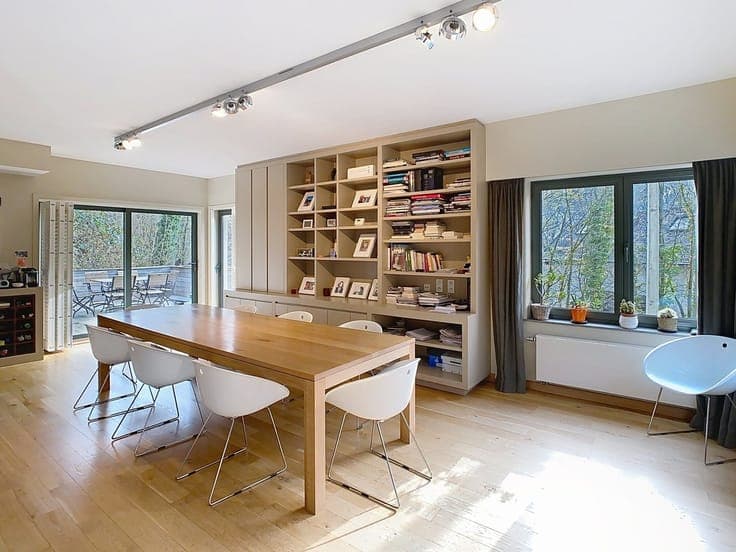 superb contemporary house in the hart of the village