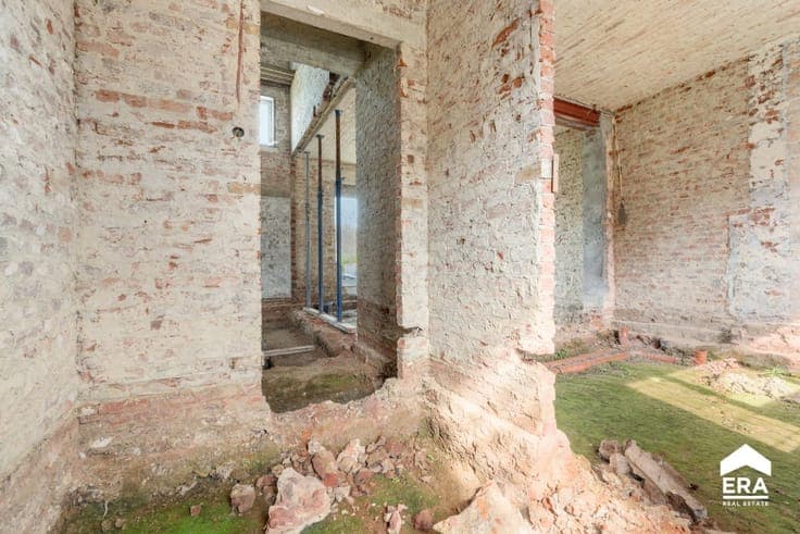 For sale: detached house in Linter
