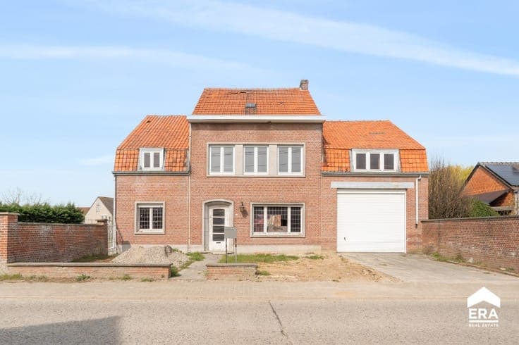 For sale: detached house in Linter
