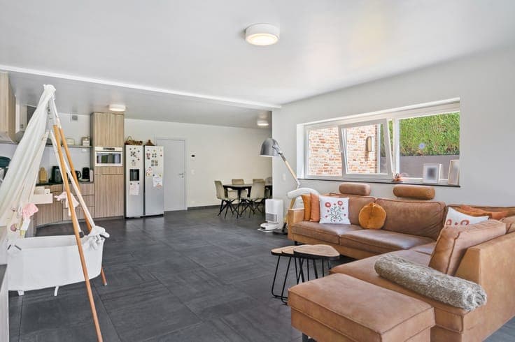 Energiezuinige woning op perceel van 527 m² met 4 slpks e...