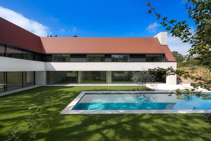 Exclusive new-build villa with pool and lift in Knokke Zoute
