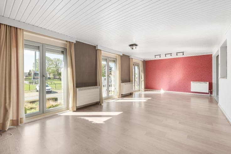 Semi-detached home with large garden in Beigem