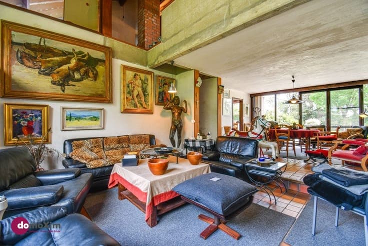 Exceptional home on a beautiful lot in Putte