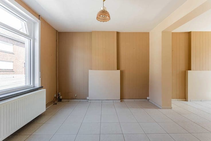 Semi detached house with nice garden!
