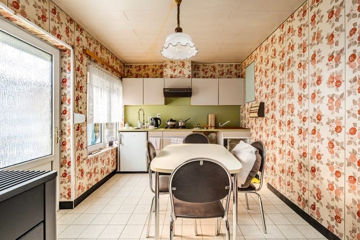 Renovation project: Terrace house with 2 bedrooms and an ...