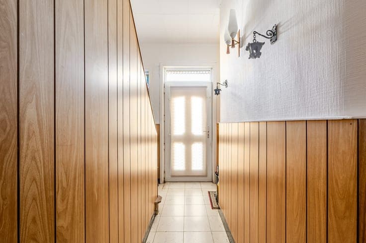 Renovation project: Terrace house with 2 bedrooms and an ...