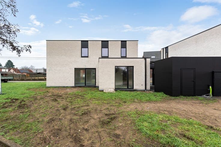 Modern shell*new construction home in the green of Zoerle-Pa