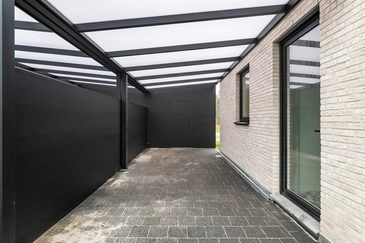 Modern shell*new construction home in the green of Zoerle-Pa