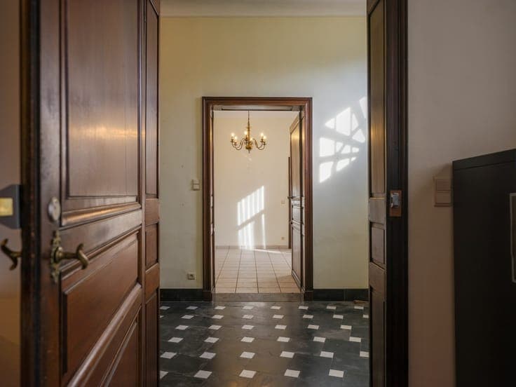 A charming former rectory on an exceptional 3,850 m² proper