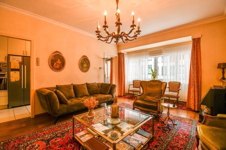 Attractive Investment Property with 3 Apartments and a Let C