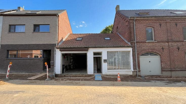 PROPERTY OR PROJECT LAND FOR SALE