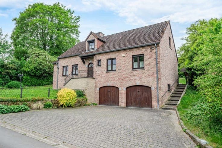 House in Orp-le-Grand