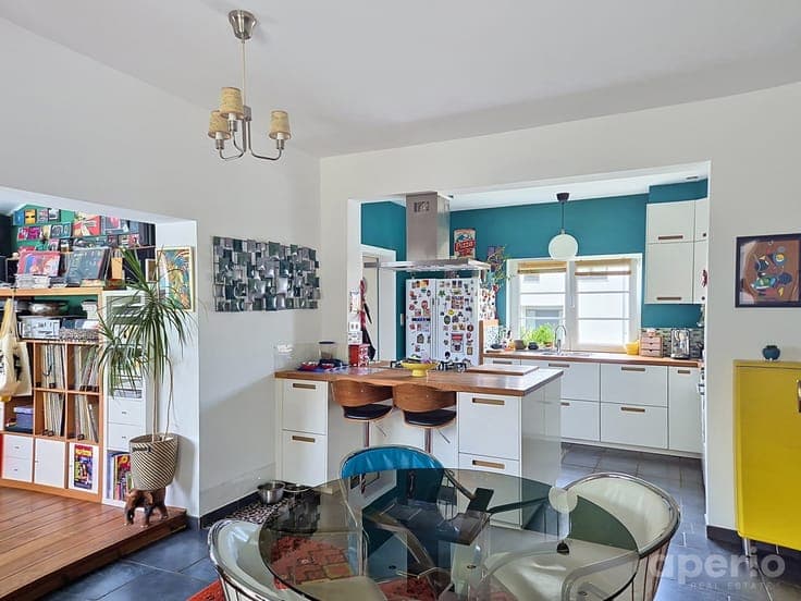 Charming 3-Bedroom Bungalow with Garden & Garage