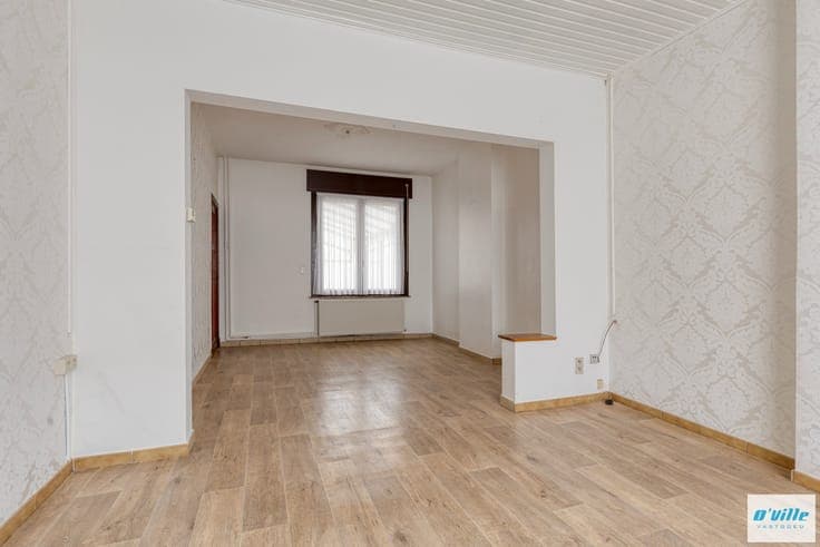 COSY STYLISH HOUSE WITH A WONDERFUL SPACIOUS GARDEN