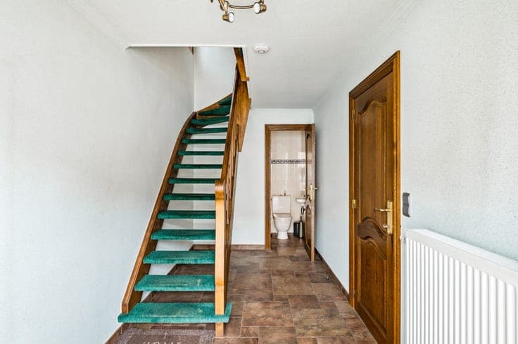 Centraal gelegen beletage-woning met 3 slpk., inpandige g...