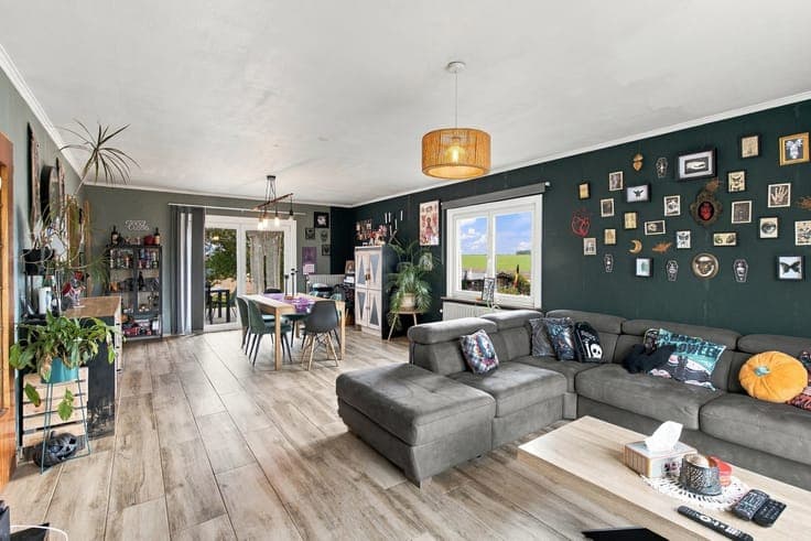 3-bedroom bungalow with a 70 m² multi-purpose area