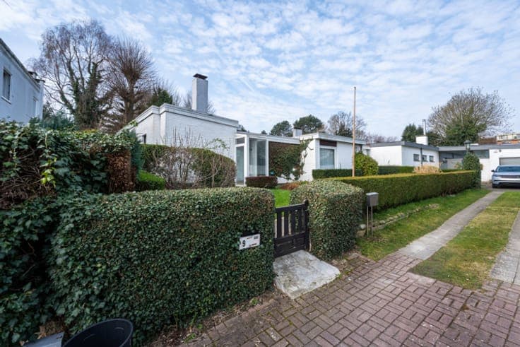 Single-storey house in the Chant d'Oiseau neighbourhood