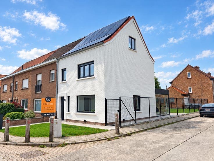 Gerenoveerde, ruime woning met 3 slaapkamers in Ledegem