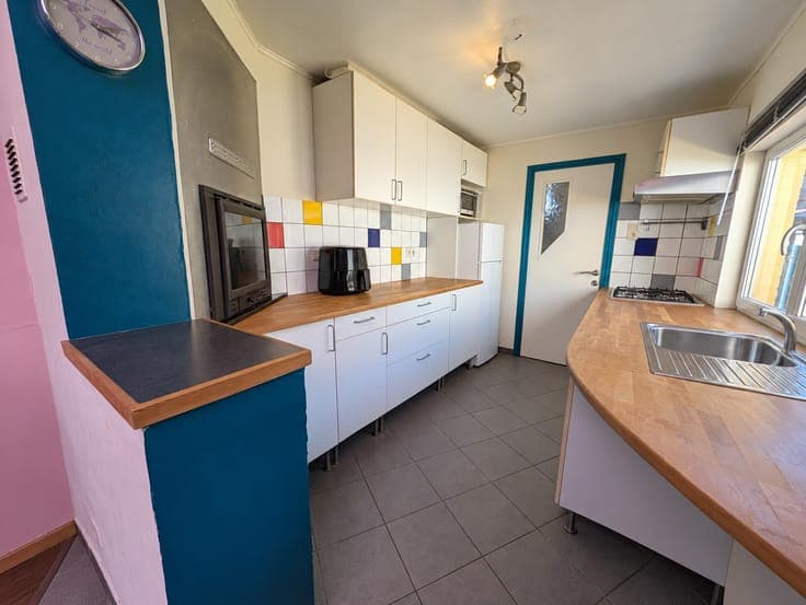 Coquette maison rénovée 2 chambres avec cour