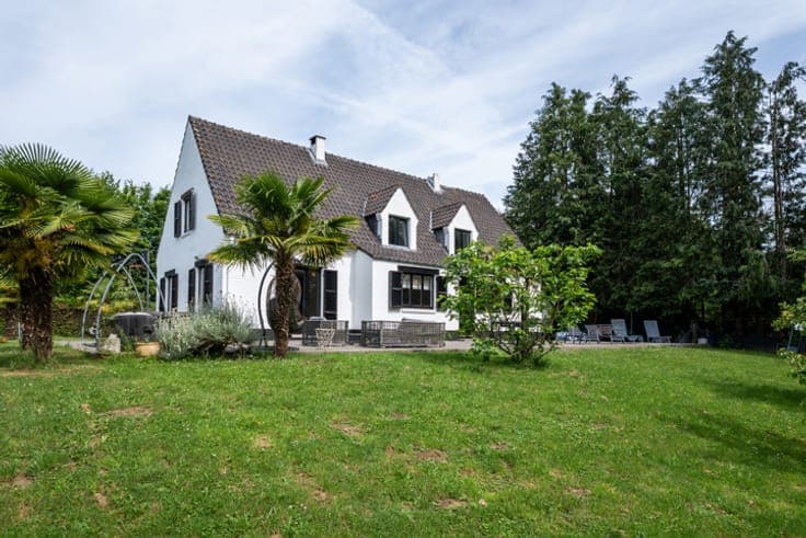 Lasne – Beautiful villa (4 bedrooms/3 bathrooms/garage), ren