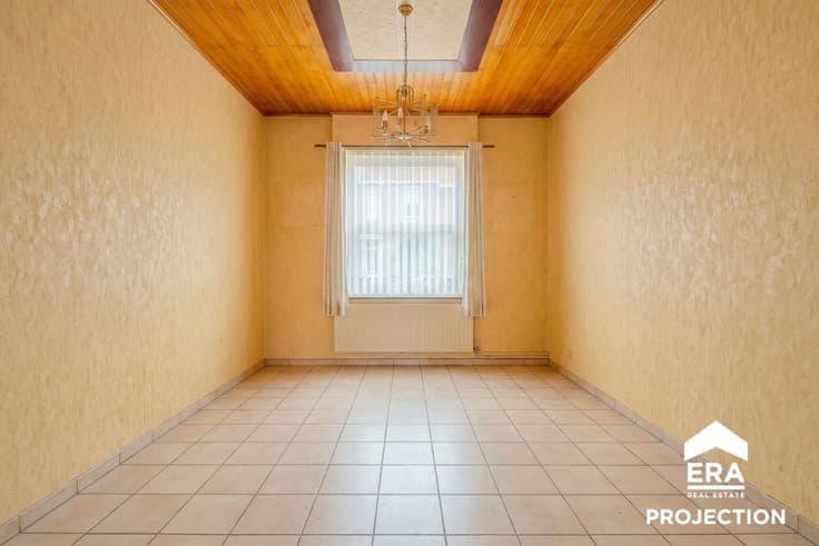 FOR SALE: Detached house in Vottem with potential!