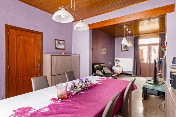 Rustig & centraal gelegen te renoveren rijwoning met 3 SL...