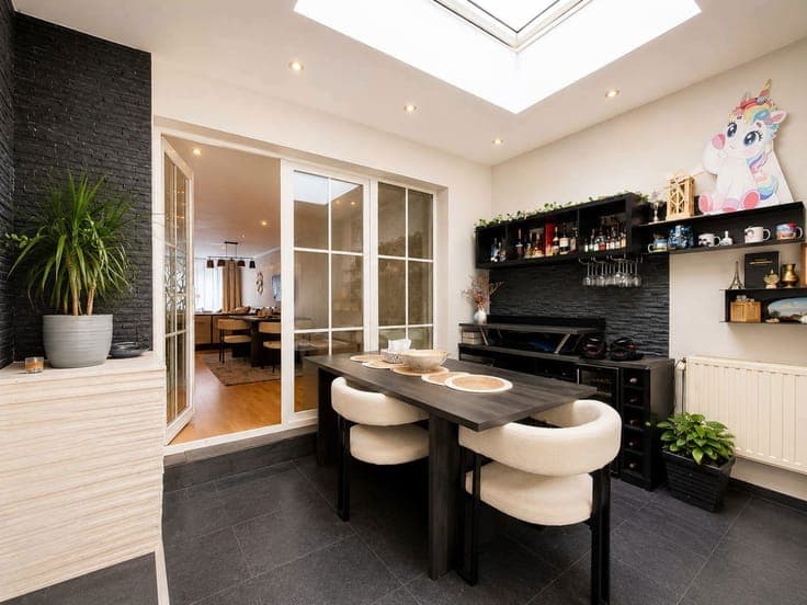 Magnificent House – 4 to 5 bedrooms - 3 toilets - Garden