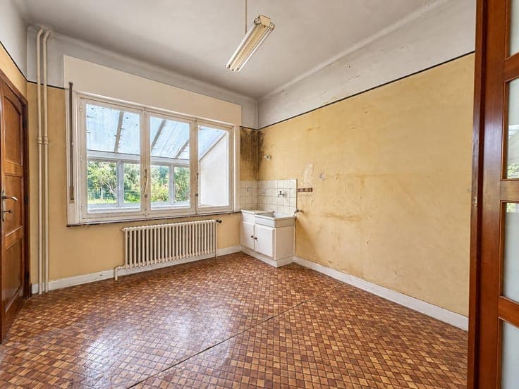 House to renovate with garden – Rue Valduc