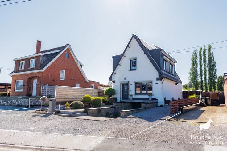Villa for sale in Arsimont.