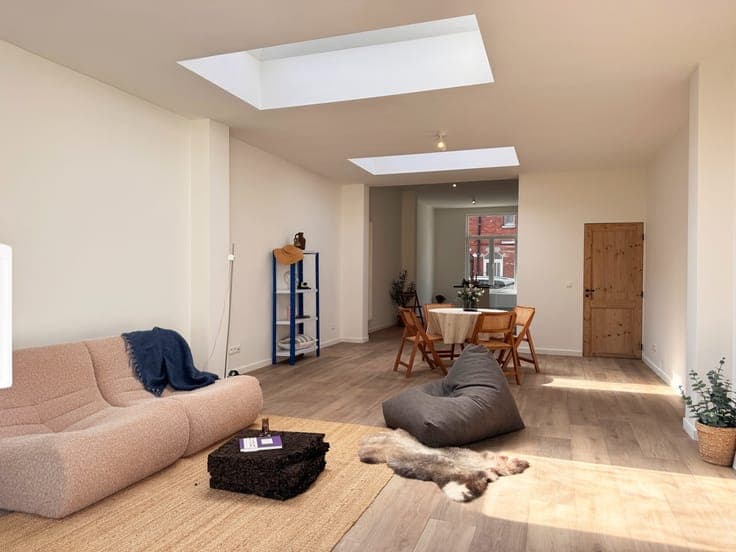 Groot huis met 3 slaapkamers, zolder en tuin te koop aan ...