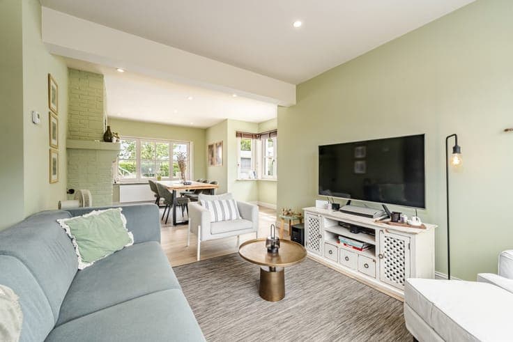 Spacious semi-detached home in quiet Dendermonde