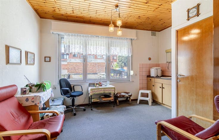 Te moderniseren woning (156 m²) met 3 slaapkamers, garage en