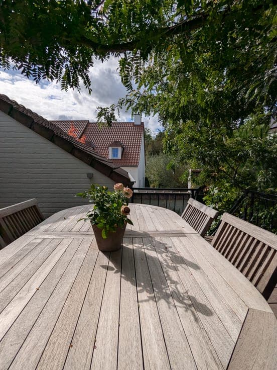 Exceptional property with enclosed garden, in the center of