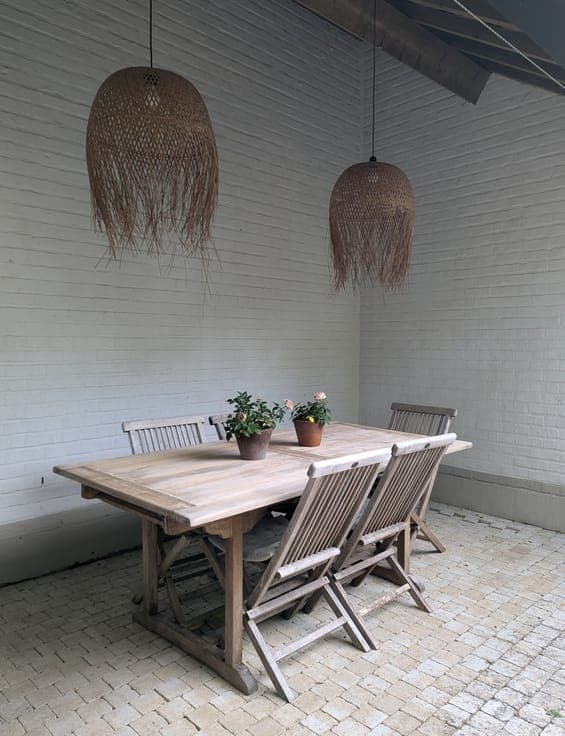 Exceptional property with enclosed garden, in the center of