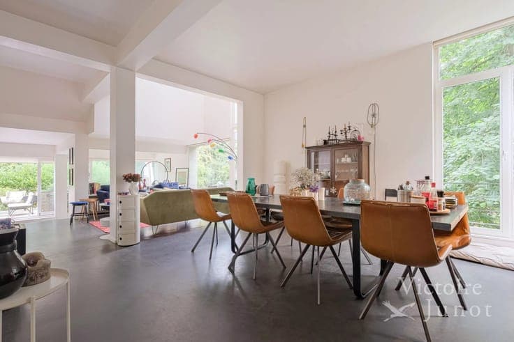 Elegant 4-Bedroom House with Garden in Uccle