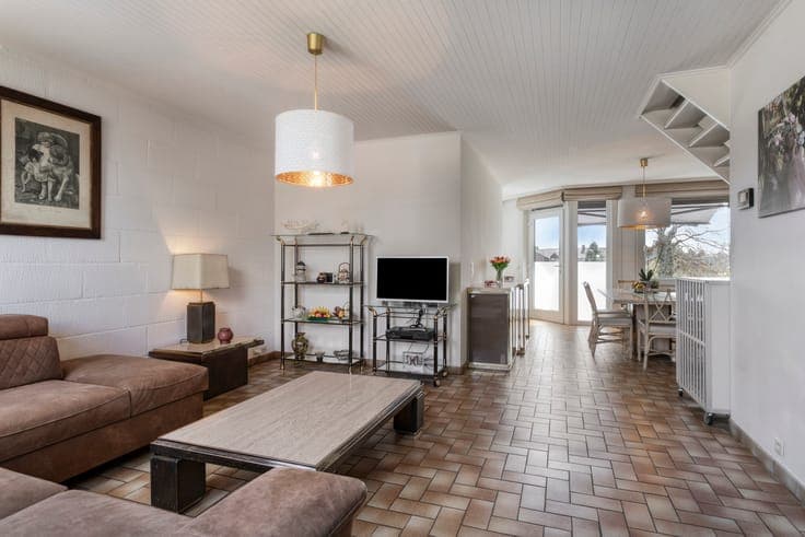 Ready to move in home in a child-friendly neighborhood for s