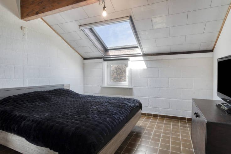 Ready to move in home in a child-friendly neighborhood for s