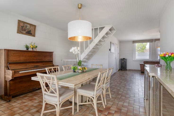 Ready to move in home in a child-friendly neighborhood for s