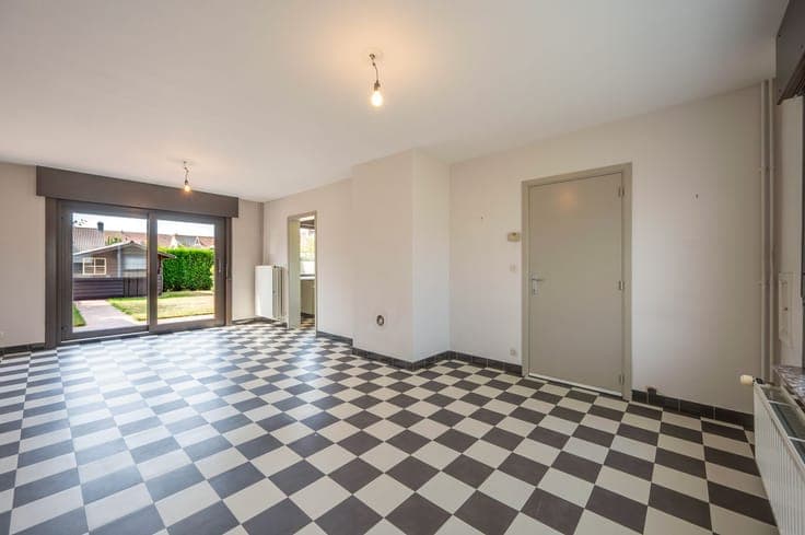 Charmante woning met 3 slaapkamers, garage en tuin