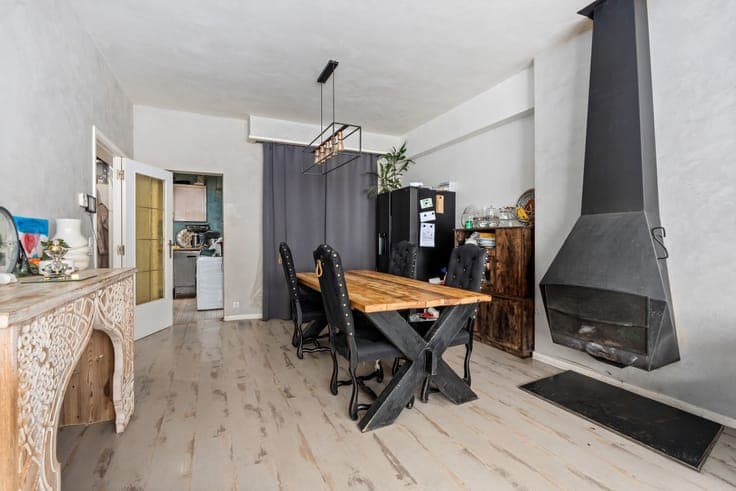 Family home with city courtyard Antwerp