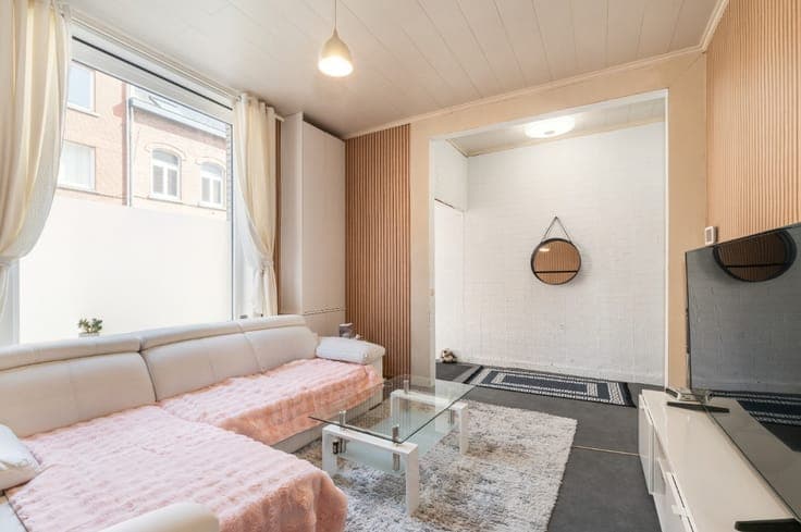 House with 3 bedrooms within walking distance of the centre