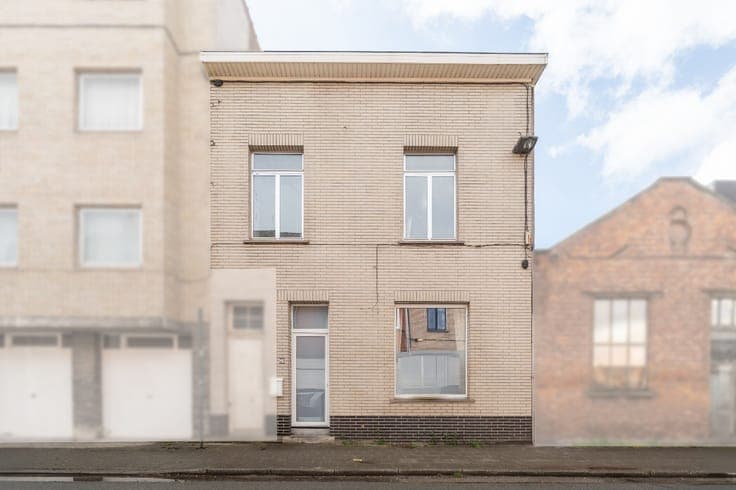 House with 3 bedrooms within walking distance of the centre