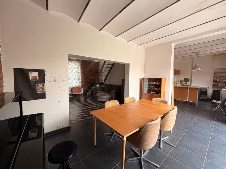 House in Obourg / Saint Denis